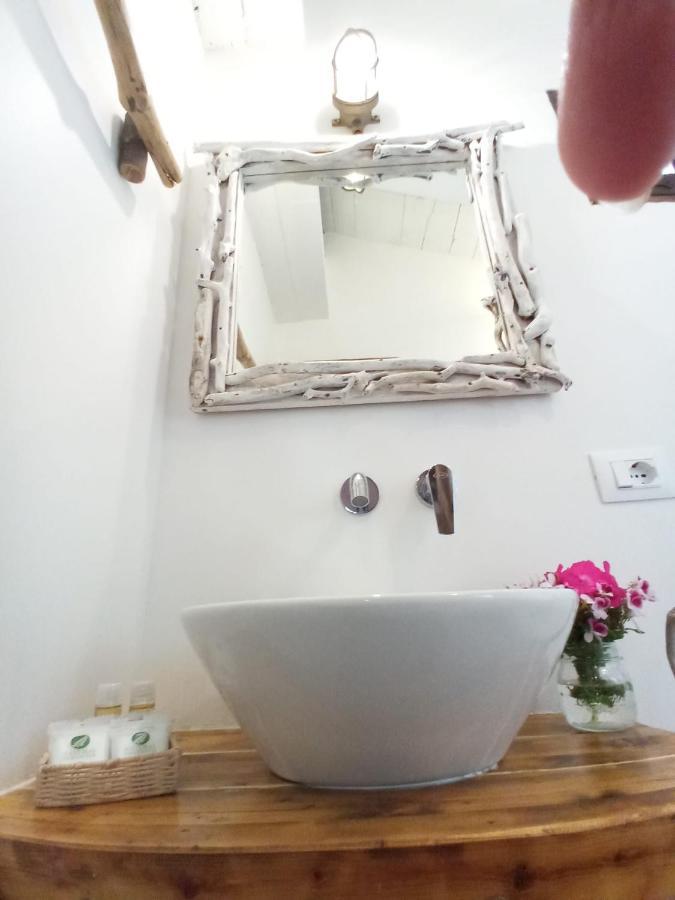 Deppy Cottage Porto Columbu - Perd'E Sali エクステリア 写真