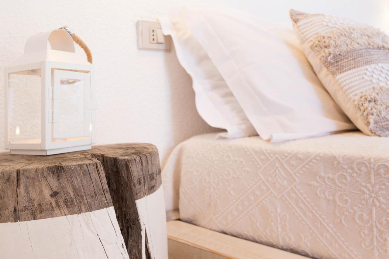 Deppy Cottage Porto Columbu - Perd'E Sali エクステリア 写真