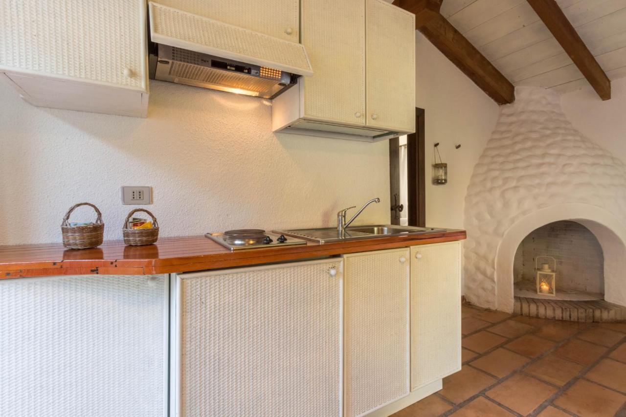 Deppy Cottage Porto Columbu - Perd'E Sali エクステリア 写真